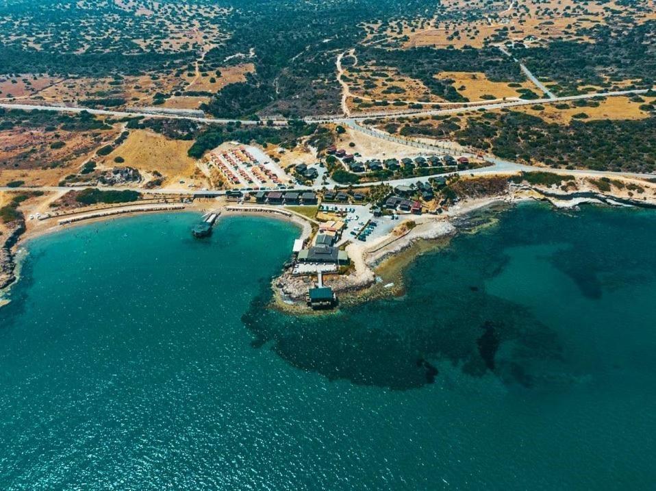 Zambak Holiday Village & Restaurant Superb Seafront Location ! Agios Georgios  Eksteriør billede